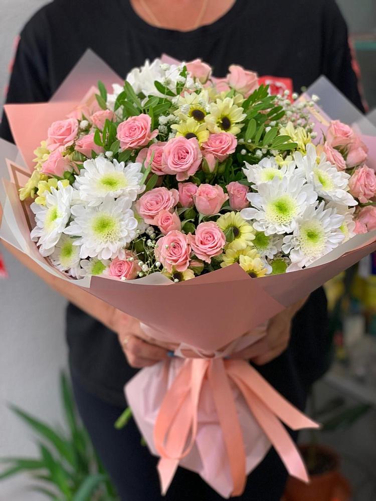 Букет цветов из: Розы и Хризантемы в Мирном Ставропольский край