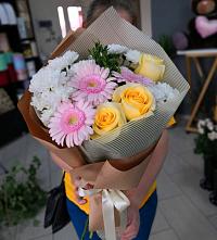 Букет цветов из:  Герберы, Розы и Хризантемы в Мирном Ставропольский край