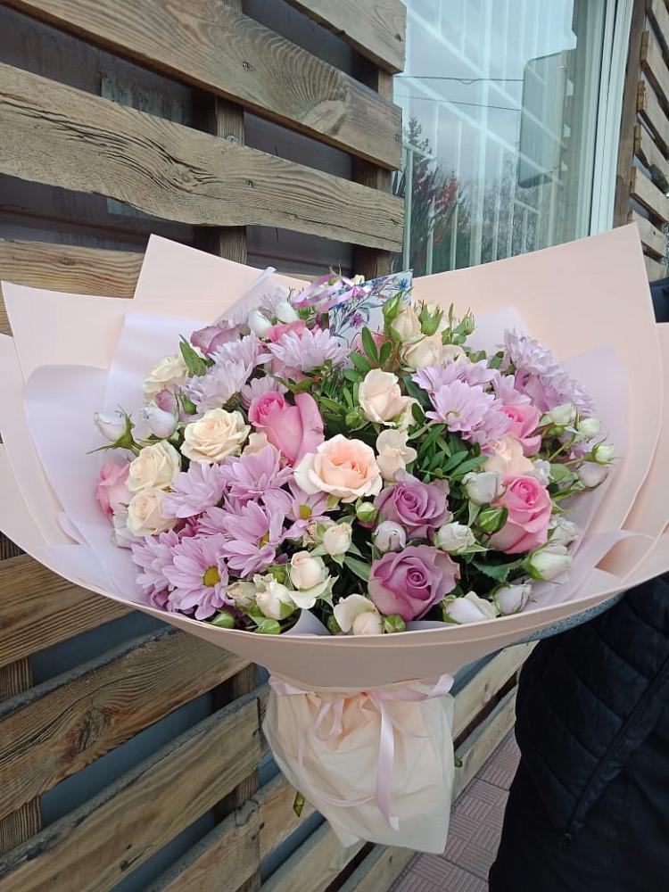 Букет цветов из: Розы и Хризантемы в Мирном Ставропольский край