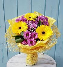 Букет цветов из:  Хризантемы и Герберы в Мирном Ставропольский край