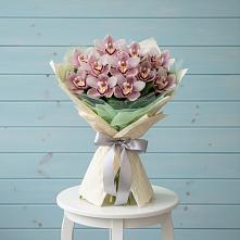 Букет цветов из:  Орхидеи и Розы в Мирном Ставропольский край