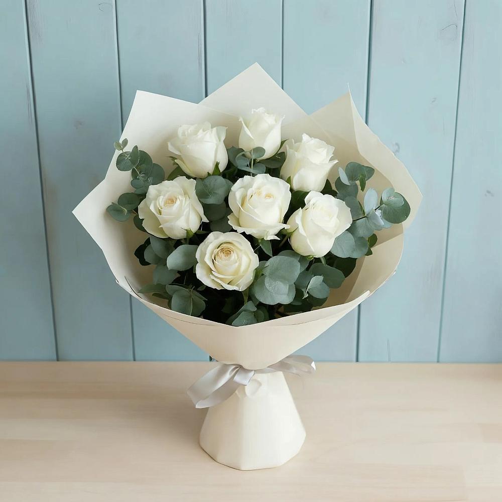 Букет Белые розы в Эвкалипте в Мирном Ставропольский край