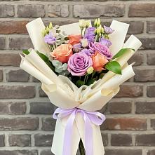 Букет цветов из:  Лизиантусы и Розы #REPLACE_PRED# Мирном Ставропольский край