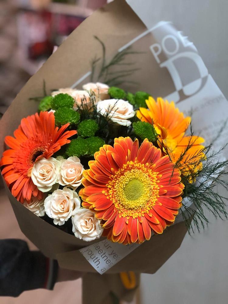 Букет цветов из: Герберы, Хризантемы и Розы в Мирном Ставропольский край